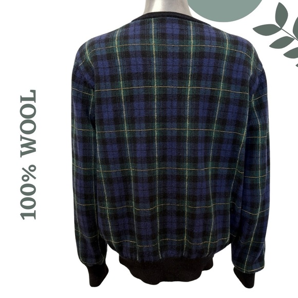 100% Wool Plaid Crewneck Sweater | Navy & Green | Classic Look | Size Large - Picture 4 of 8